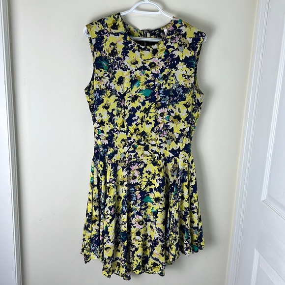 vintage Cottage Floral  Cute Drop Waist Dress Size 12 - Picture 5 of 11
